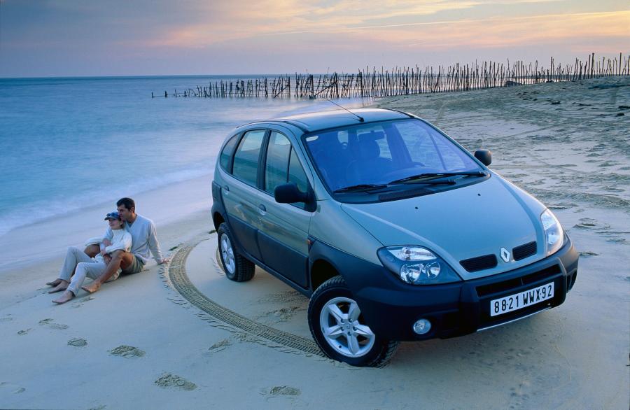  Renault Scenic RX4 2000 года  (фото 35 из 66)